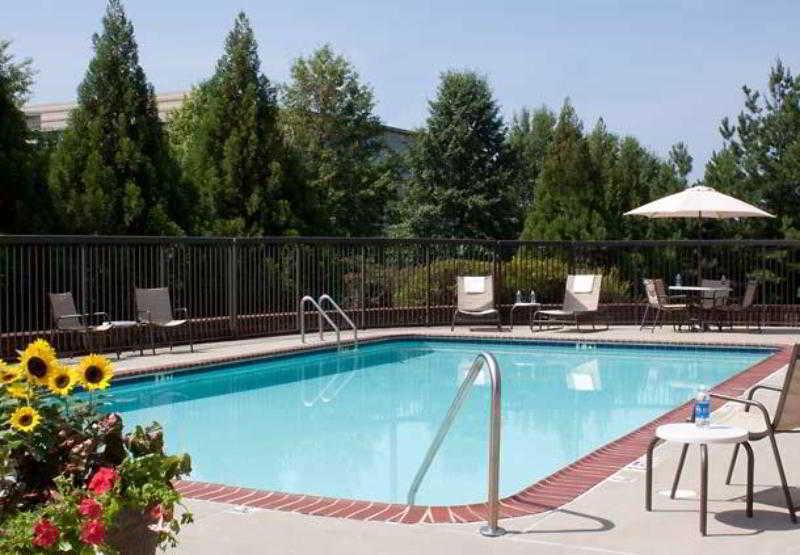 Springhill Suites By Marriott Atlanta Kennesaw Exterior foto